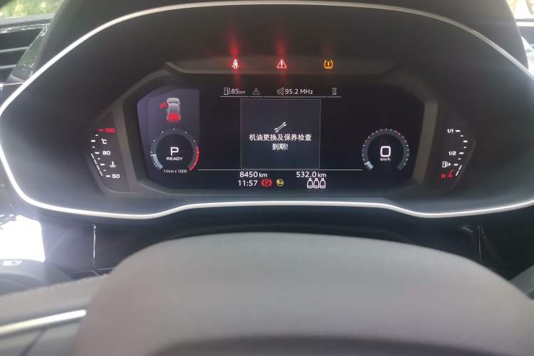 Used Audi Q3 2022 35 TFSI Progressive Dynamic Edition Odometer Close Up