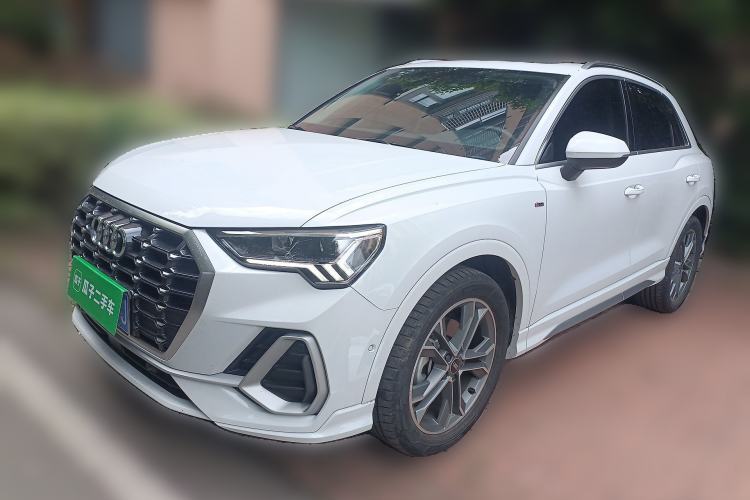 Used Audi Q3 2022 40 TFSI Fashion Dynamic Model Guazi used car, China used car export, Used car for sale, Used  cars, Cheapest cars for sale