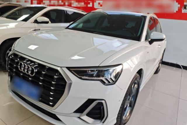 Used Audi Q3 2022 35 TFSI Fashion Dynamic Model