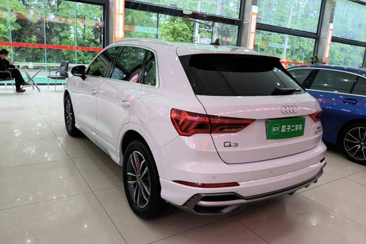 Used Audi Q3 2022 35 TFSI Progressive Dynamic Edition Rear Left 45 Deg