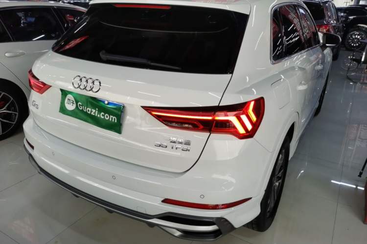 Used Audi Q3 2022 35 TFSI Progressive Dynamic Edition Rear Right 45 Deg