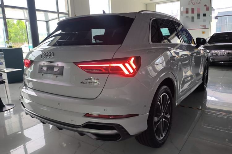 Used Audi Q3 2022 40 TFSI Fashion Dynamic Model Rear Right 45 Deg