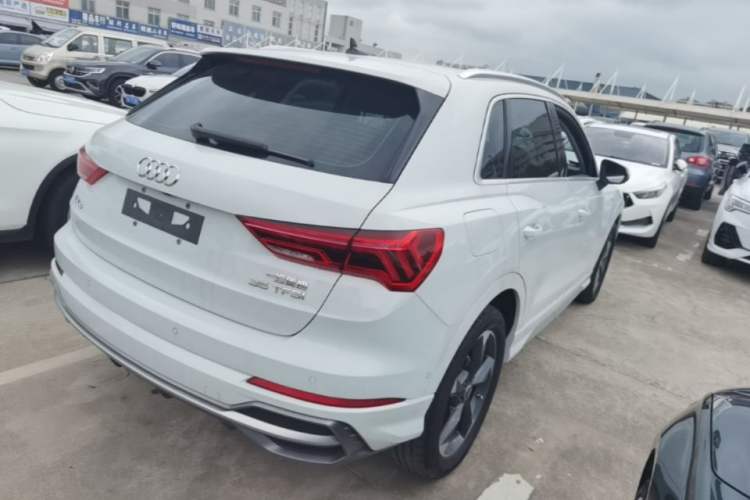 Used Audi Q3 2022 35 TFSI Fashion Dynamic Model Rear Right 45 Deg