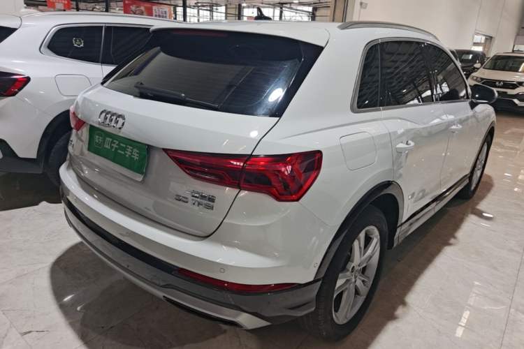 Used Audi Q3 2022 35 TFSI Fashionable and Elegant Model Rear Right 45 Deg