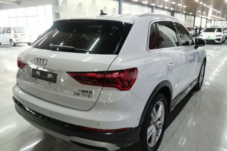 Used Audi Q3 2022 35 TFSI Fashionable and Elegant Model Rear Right 45 Deg