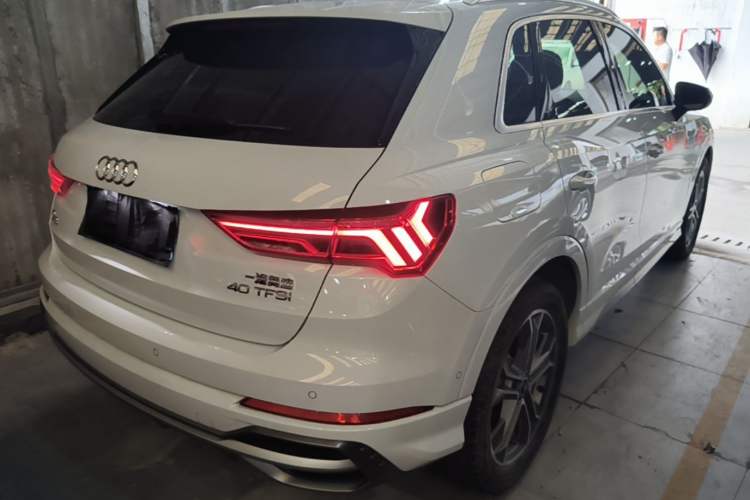 Used Audi Q3 2022 40 TFSI Fashion Dynamic Model Rear Right 45 Deg
