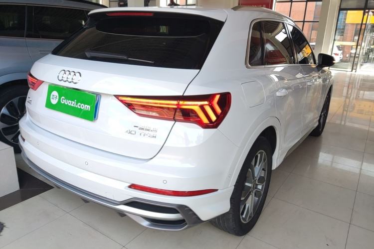 Used Audi Q3 2022 40 TFSI Fashion Dynamic Model Rear Right 45 Deg
