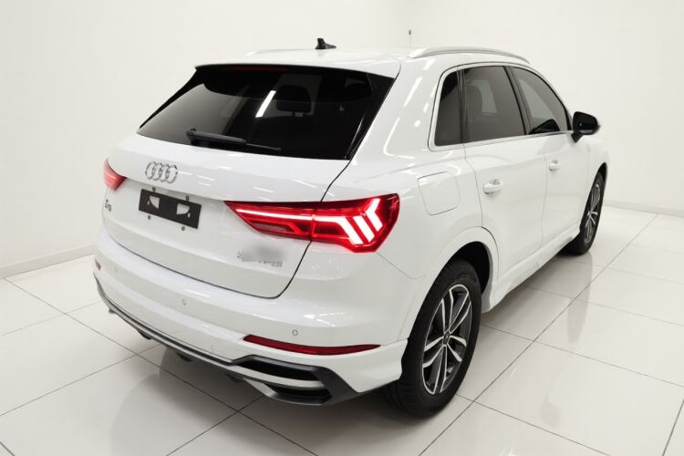 Used Audi Q3 2022 35 TFSI Progressive Dynamic Edition Rear Right 45 Deg