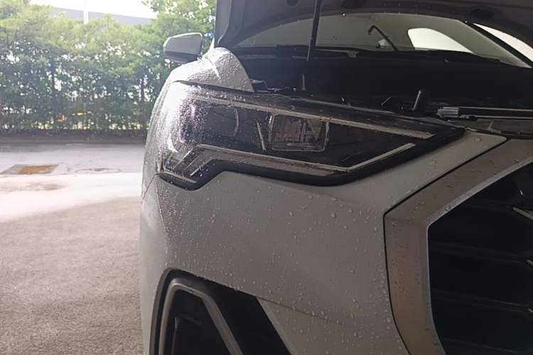 Used Audi Q3 2022 35 TFSI Fashion Dynamic Model Right Front Headlight