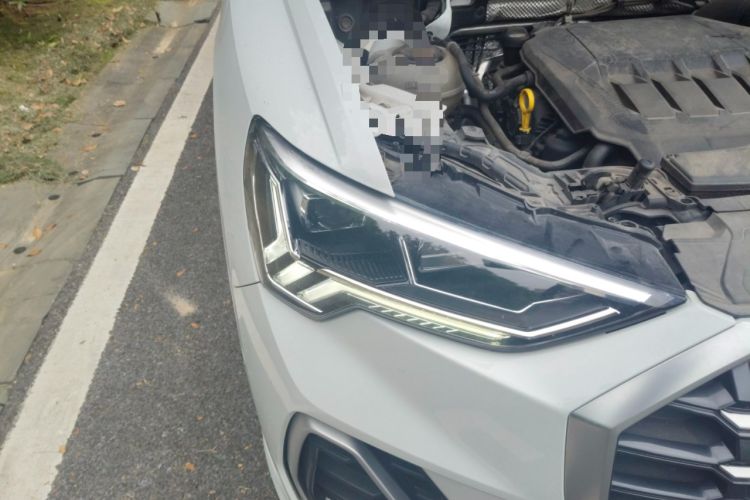 Used Audi Q3 2022 45 TFSI quattro Fashion Dynamic Model Right Front Headlight