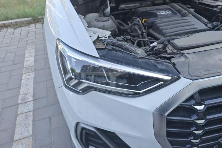 Used Audi Q3 2022 35 TFSI Progressive Dynamic Edition Right Front Headlight
