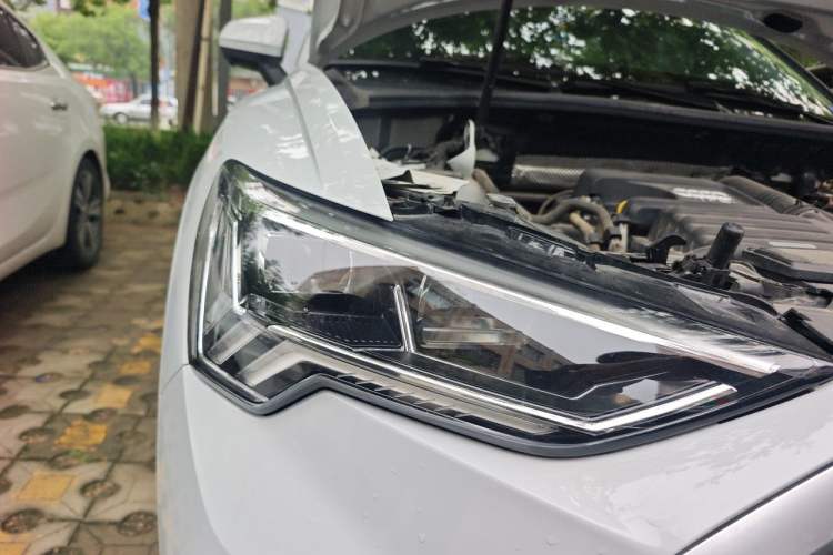 Used Audi Q3 2022 35 TFSI Progressive Dynamic Edition Right Front Headlight