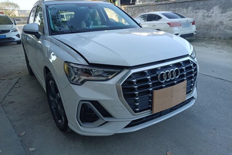 Used Audi Q3 2022 35 TFSI Fashion Dynamic Model Right Front Headlight