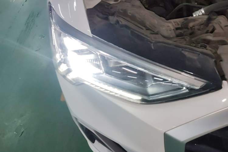 Used Audi Q3 2022 35 TFSI Fashion Dynamic Model Right Front Headlight