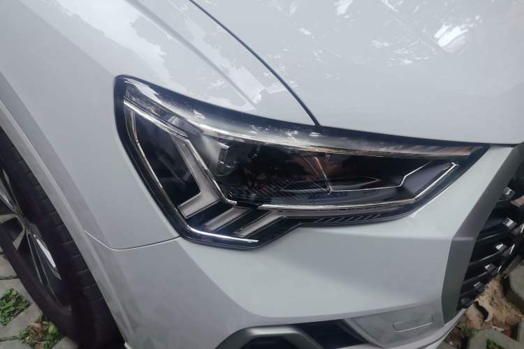Used Audi Q3 2022 35 TFSI Progressive Dynamic Edition Right Front Headlight