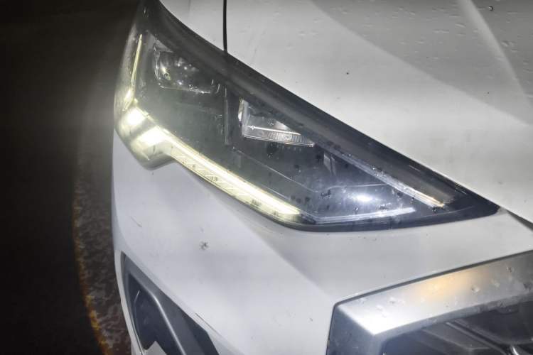 Used Audi Q3 2022 35 TFSI Fashion Dynamic Model Right Front Headlight