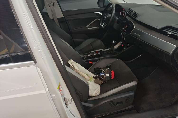 Used Audi Q3 2022 35 TFSI Fashion Dynamic Model Right Front Seat