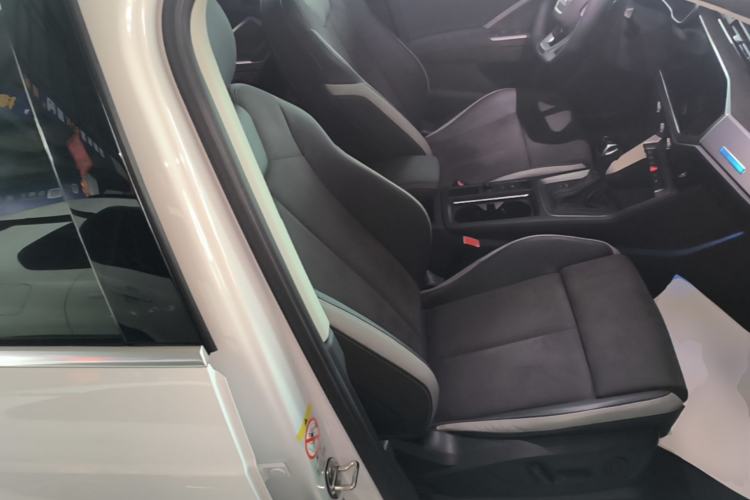 Used Audi Q3 2022 40 TFSI Fashion Dynamic Model Right Front Seat