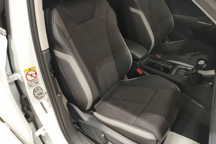Used Audi Q3 2022 35 TFSI Progressive Dynamic Edition Right Front Seat