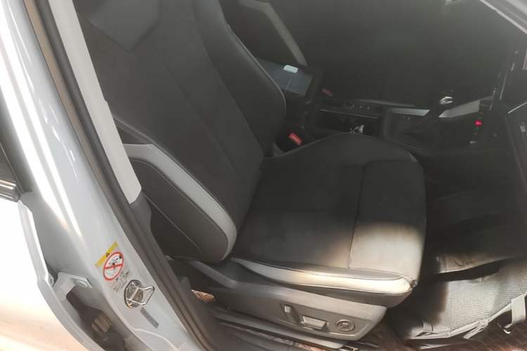 Used Audi Q3 2022 35 TFSI Fashion Dynamic Model Right Front Seat