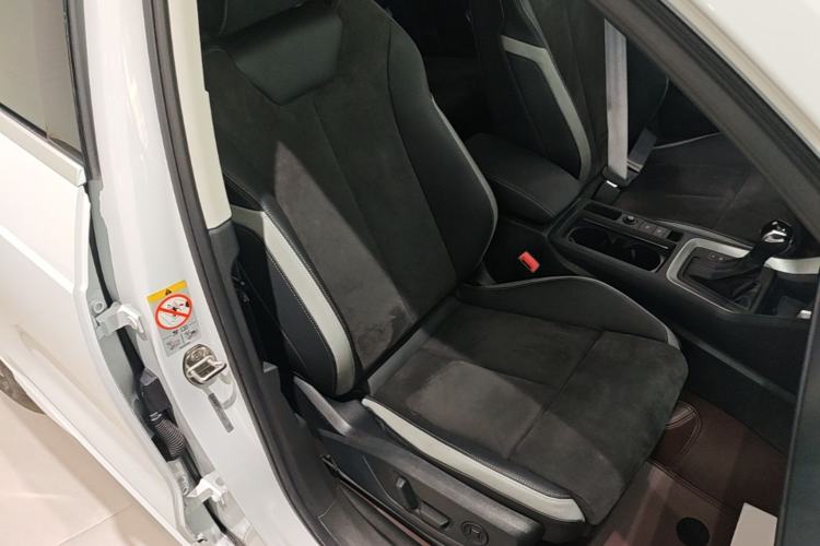 Used Audi Q3 2022 40 TFSI Fashion Dynamic Model Right Front Seat