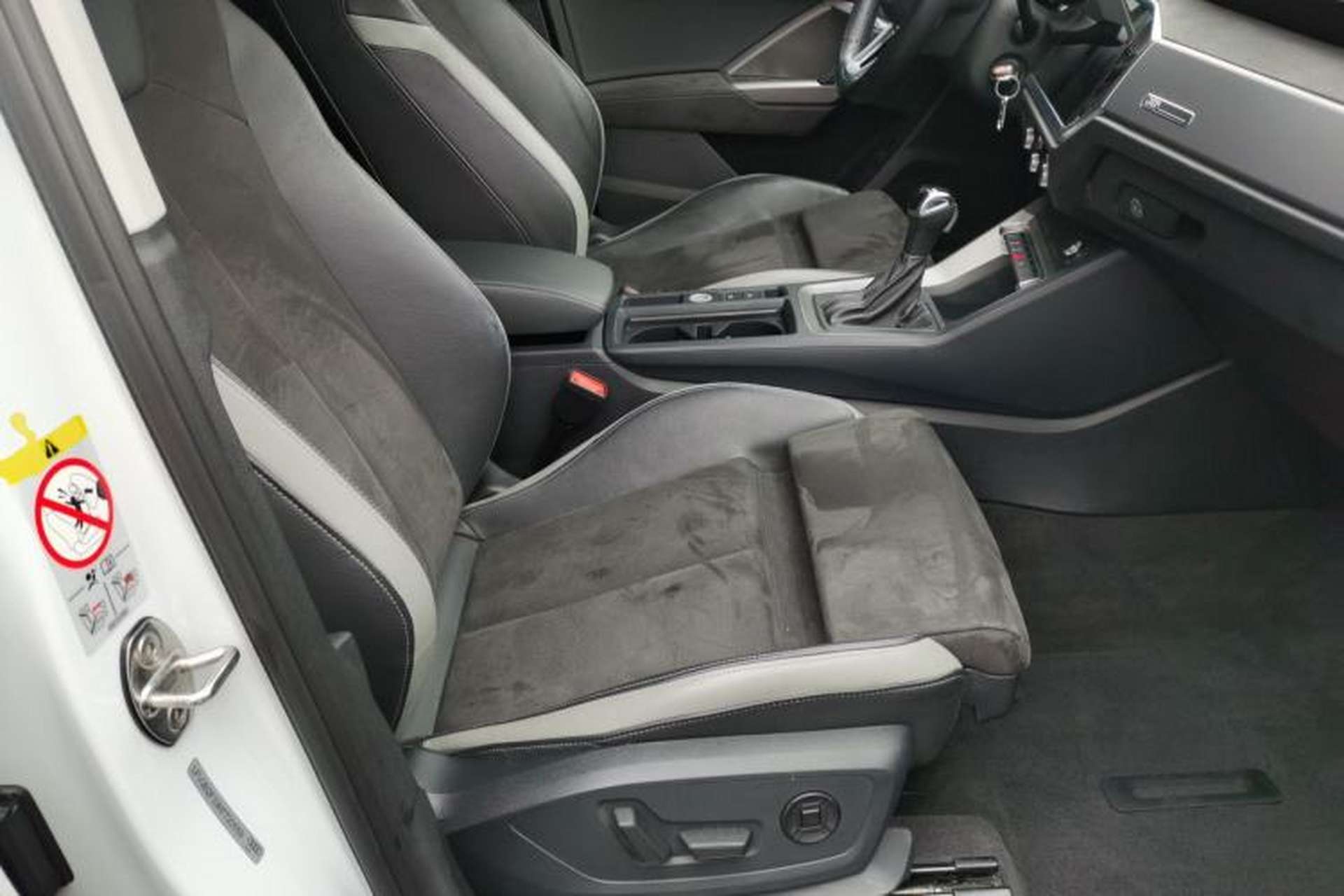 Used Audi Q3 2022 35 TFSI Progressive Dynamic Edition Right Front Seat
