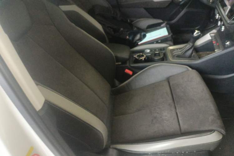 Used Audi Q3 2022 35 TFSI Progressive Dynamic Edition Right Front Seat