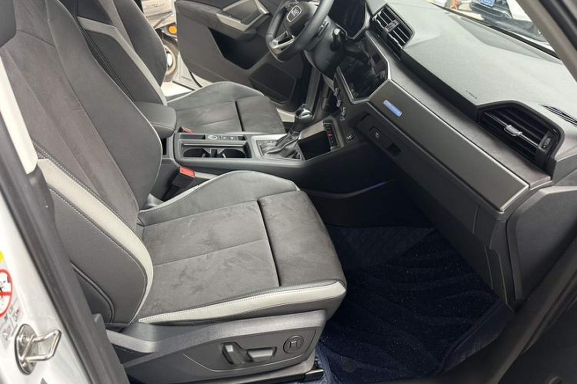 Used Audi Q3 2022 40 TFSI Fashion Dynamic Model Right Front Seat