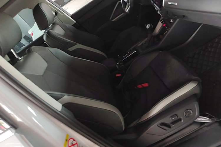Used Audi Q3 2022 35 TFSI Fashion Dynamic Model Right Front Seat
