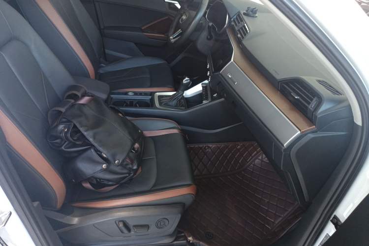 Used Audi Q3 2022 35 TFSI Fashionable and Elegant Model Right Front Seat