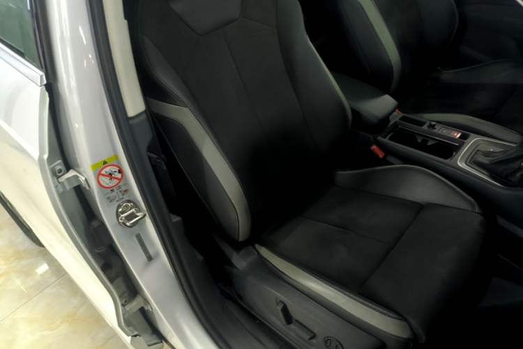 Used Audi Q3 2022 40 TFSI Fashion Dynamic Model Right Front Seat