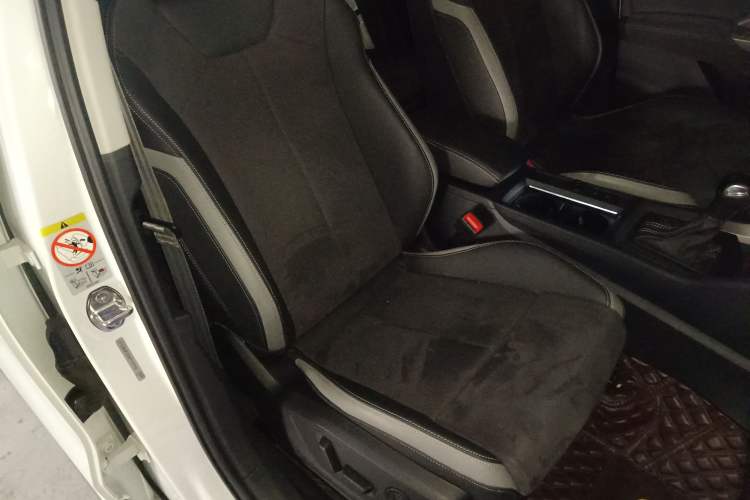 Used Audi Q3 2022 35 TFSI Fashion Dynamic Model Right Front Seat