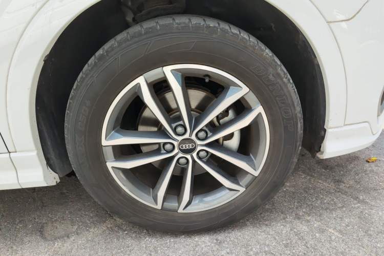 Used Audi Q3 2022 35 TFSI Progressive Dynamic Edition Right Front Wheel Hub