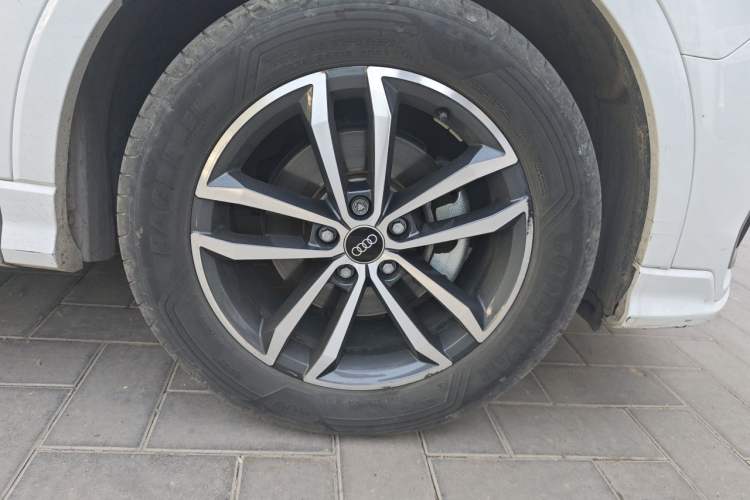 Used Audi Q3 2022 35 TFSI Progressive Dynamic Edition Right Front Wheel Hub