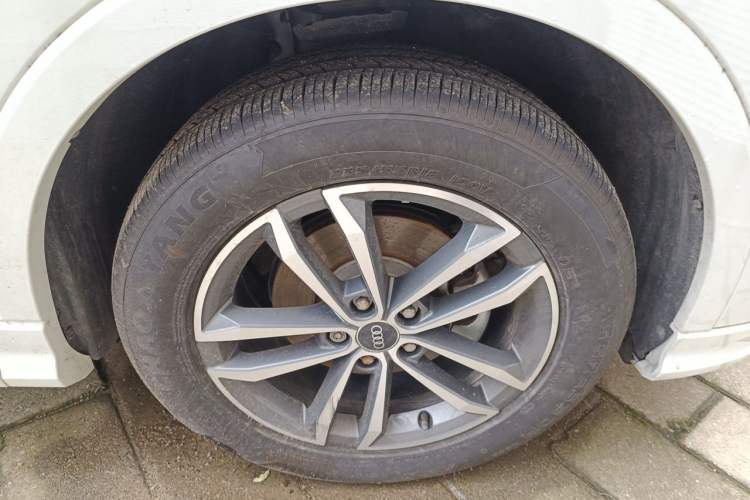 Used Audi Q3 2022 35 TFSI Progressive Dynamic Edition Right Front Wheel Hub