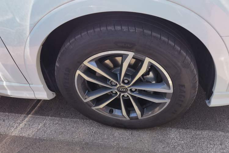 Used Audi Q3 2022 35 TFSI Progressive Dynamic Edition Right Front Wheel Hub
