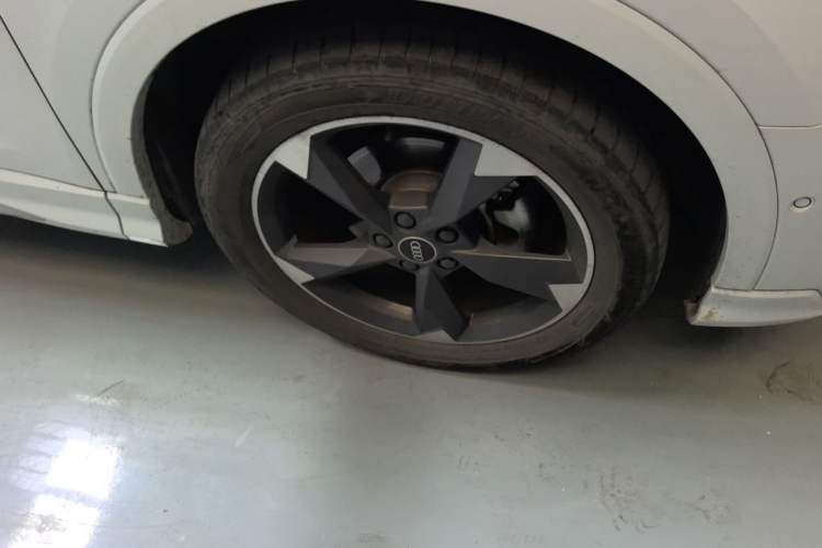 Used Audi Q3 2022 35 TFSI Fashion Dynamic Model Right Front Wheel Hub
