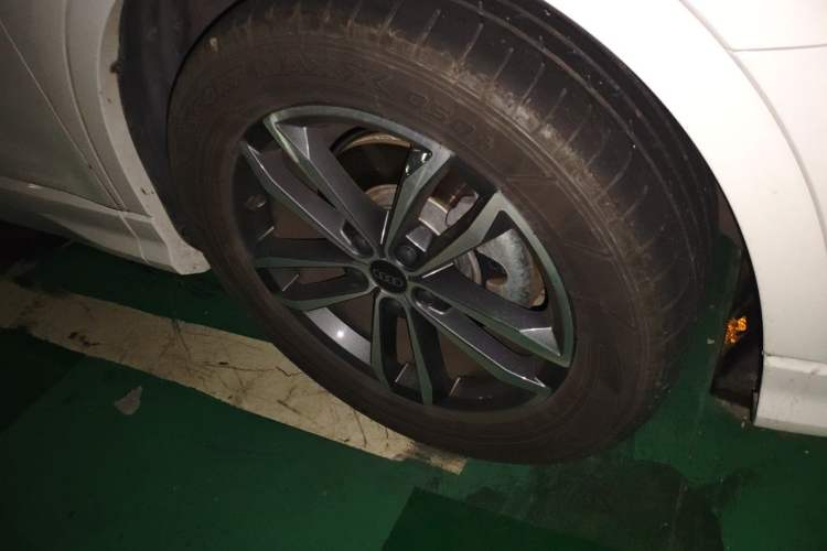 Used Audi Q3 2022 35 TFSI Progressive Dynamic Edition Right Front Wheel Hub