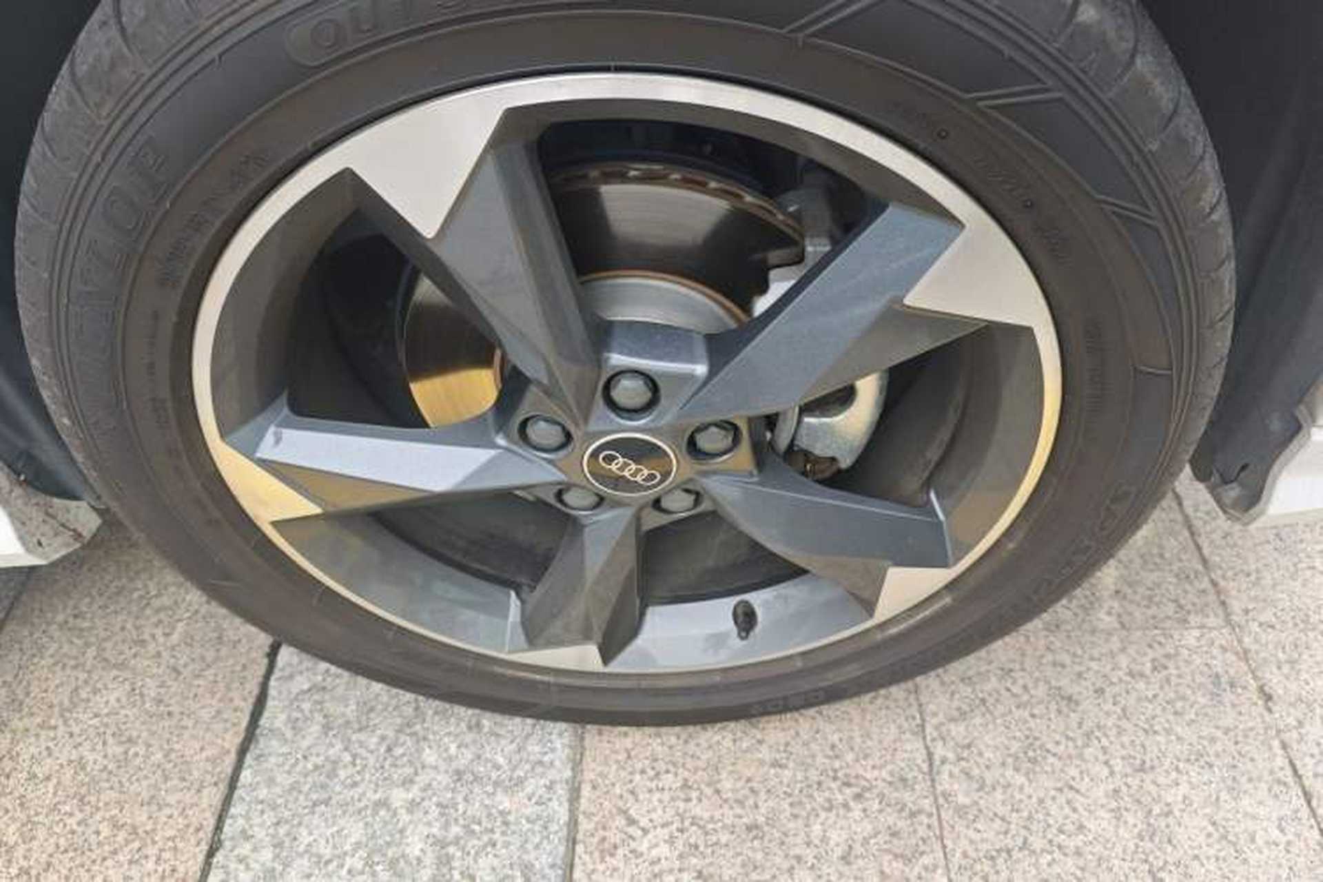 Used Audi Q3 2022 35 TFSI Fashion Dynamic Model Right Front Wheel Hub