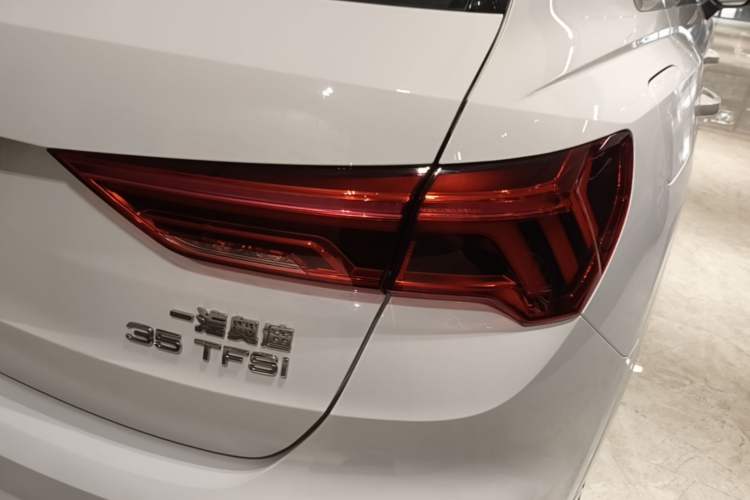 Used Audi Q3 2022 35 TFSI Progressive Dynamic Edition Right Rear Taillight