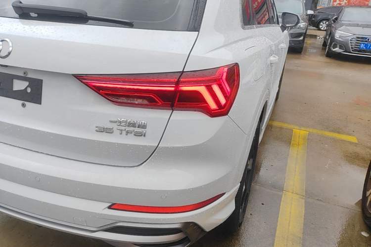 Used Audi Q3 2022 35 TFSI Fashion Dynamic Model Right Rear Taillight