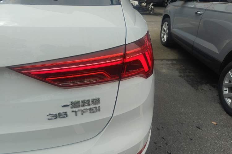 Used Audi Q3 2022 35 TFSI Progressive Dynamic Edition Right Rear Taillight