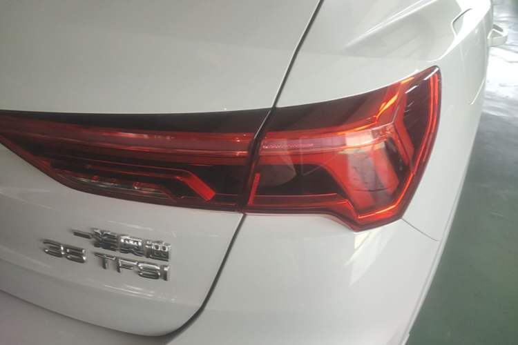 Used Audi Q3 2022 35 TFSI Progressive Dynamic Edition Right Rear Taillight