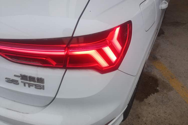 Used Audi Q3 2022 35 TFSI Progressive Dynamic Edition Right Rear Taillight