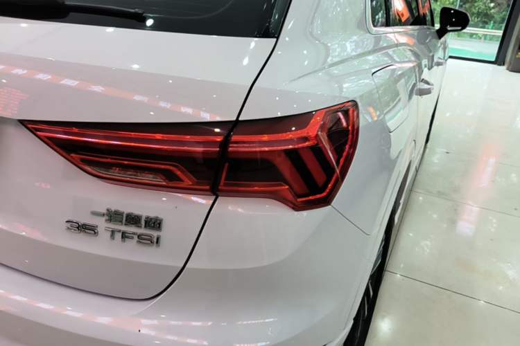 Used Audi Q3 2022 35 TFSI Progressive Dynamic Edition Right Rear Taillight
