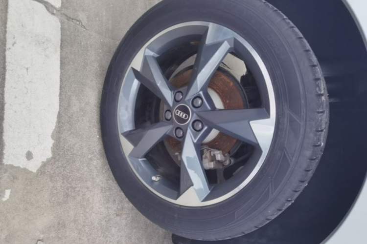 Used Audi Q3 2022 35 TFSI Fashion Dynamic Model Right Rear Wheel Hub