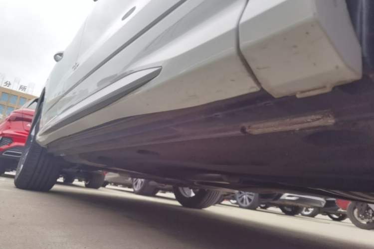 Used Audi Q3 2022 35 TFSI Fashion Dynamic Model Right Side Sill