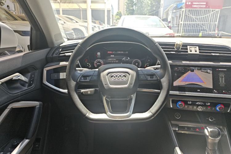 Used Audi Q3 2022 35 TFSI Fashion Dynamic Model Steering Wheel