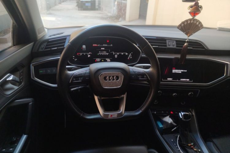 Used Audi Q3 2022 45 TFSI quattro Fashion Dynamic Model Steering Wheel