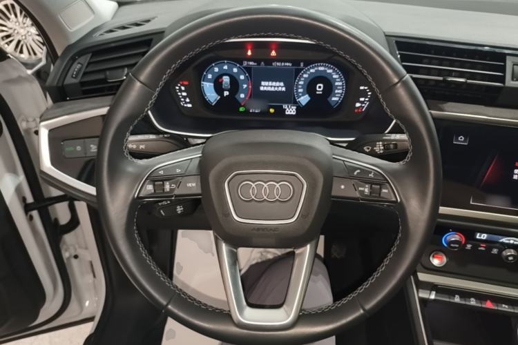 Used Audi Q3 2022 35 TFSI Progressive Dynamic Edition Steering Wheel
